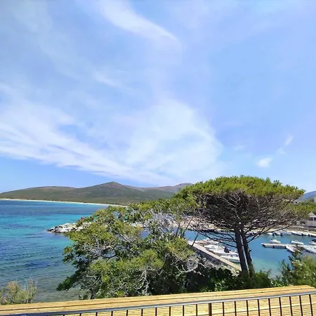 Bellagiraglia Apartment *
